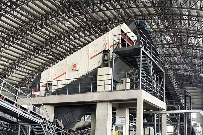 聚焦綠色礦山建設(shè)，山美環(huán)保高效破碎篩分解決方案助力礦石資源高效利用