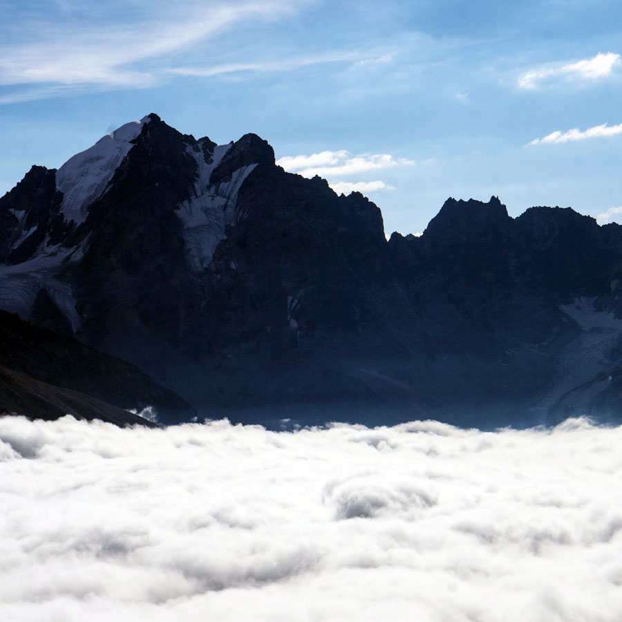 驕傲！山美股份歐洲員工勇攀歐洲第一峰-厄爾布魯士峰
