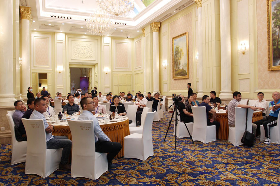 楊安民從業(yè)卅五周年系列報道--“璀璨卅五年，榮耀共分享”紀(jì)念晚宴