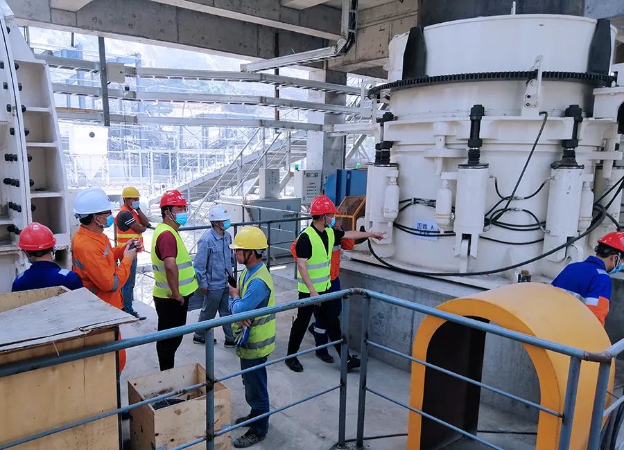 SMS系列多缸液壓圓錐破碎機(jī)，精品骨料生產(chǎn)線的理想選擇