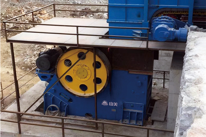 專業(yè)的破碎專家——顎式破碎機(jī)！