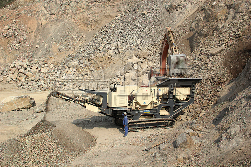 移動(dòng)履帶破碎機(jī)怎么買才能價(jià)格更實(shí)惠？