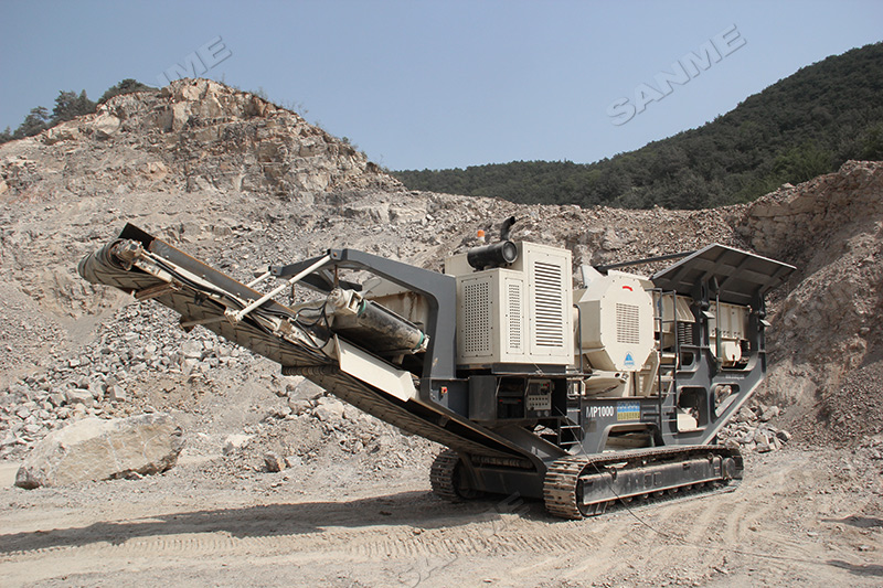 碎石生產(chǎn)線應(yīng)該選擇固定式還是移動式？