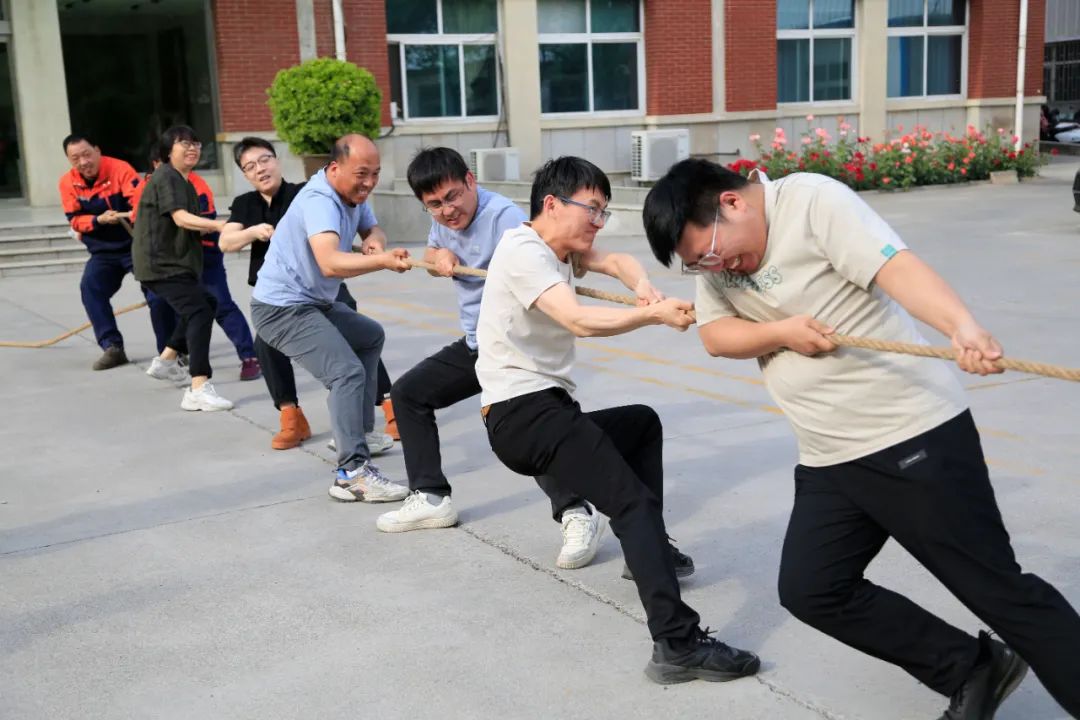 上海山美股份2025春季運(yùn)動(dòng)會(huì)火熱啟幕！拔河、籃球預(yù)賽燃情開(kāi)戰(zhàn)